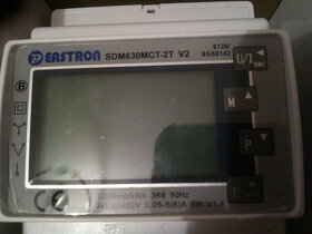 Třífázový, jednosazbový elektroměr x/5A na lištu DIN - 12