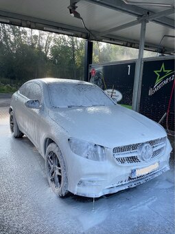Mercedes GLC kupé 250 AMG, Panorama, 4MATIC, STAV NOVÉHO - 12