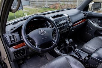 Toyota Land Cruiser J12 3,0 - 12