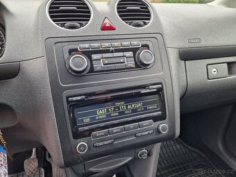 Volkswagen CADDY MAXI 1,6TDI CUP 7MÍST TEMPOMAT - 12