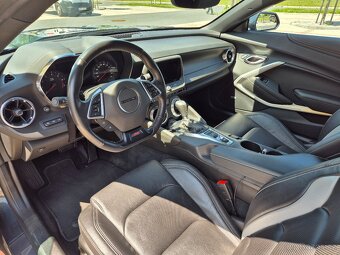 Chevrolet Camaro SS - 12