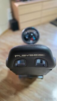 Playstation 4 Pro 1TB + PS VR1 + PLAYSEAT + LOGITECH G29 - 12