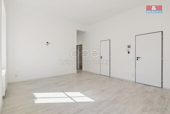 Prodej nájemního domu, 409 m², Lochovice - 12