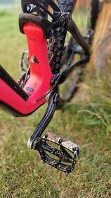 Specialized Enduro Elite 27,5 Carbon Pink vel. L - 12