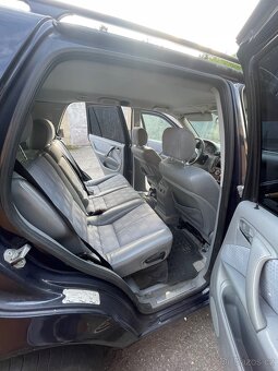 Mercedes ml270 w163 manuál - 12