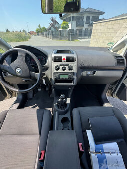 Volkswagen Touran 2.0D EcoFul - 12