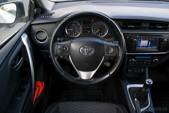 Toyota Auris 2.0 l D-4D DPF Active - 12
