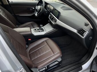 BMW 318D G21 - 12