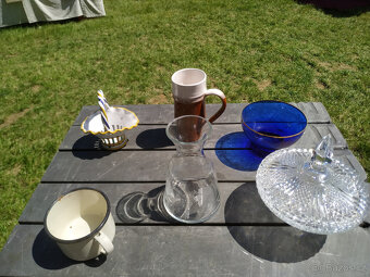 skleničky hrníčky,vázičky a ostatní - 12