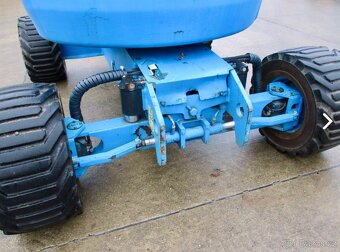 Terénní kloubová plošina JLG 510 AJ - 12