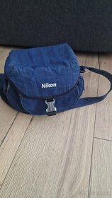 Nikon D5500, fotobatoh Rollei, příslušenství - 12