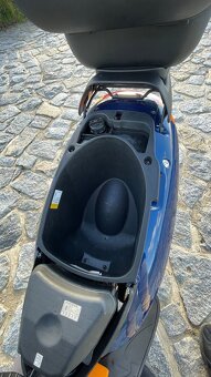 Skútr Daelim NS125 - 12