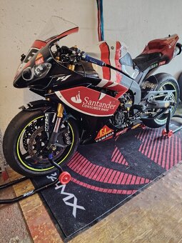 Yamaha R1, rok 2008 okruhovka - 12