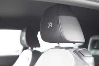 Volkswagen Scirocco 2.0 TSI R 195 kW - 12