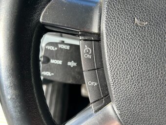 Ford Transit 2.2 TDCI L2H2 9 míst - 12