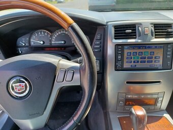 CADILLAC XLR  luxusní kabriolet cabrio  žehlička - 12