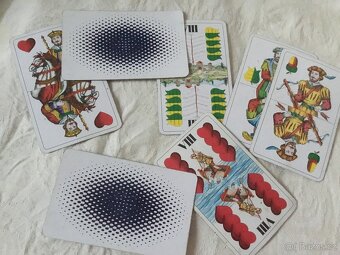 cest. sachy, lahev housle, 3x karty, kvarteto - 12