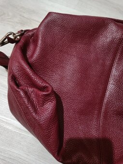 Kožená vínová kabelka Furla - 12