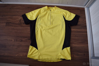 Set 3 cyklistická trika a kraťasy vel. L - 12