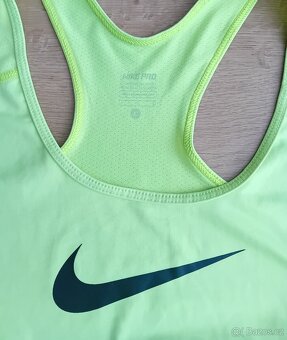 Nike dámské sportovní tílko vel. L - 12