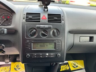 Volkswagen Touran 2003 1.6 - 12