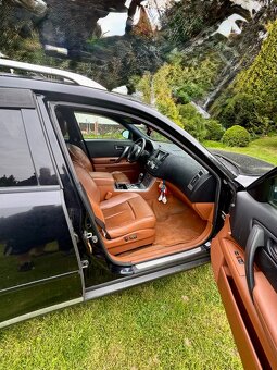 INFINITI FX35 - 12