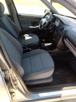Peugeot 406 1.8 85kW benzín - 12
