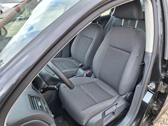 Volkswagen Golf 1.4i 16V 59KW TrendLine  Alu kola 18" - 12