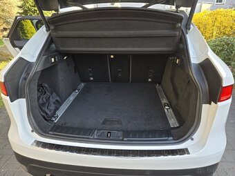 Jaguar F-Pace 3.0 D V6 AWD,R- SPORT - 12