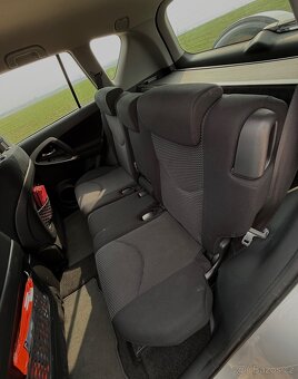Toyota Rav4 2.2 D-4D 4x4 - 12