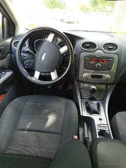Ford Focus - 12