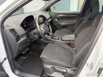 ŠKODA KAROQ SPORTLINE 1.5TSI 110 KW TAŽNÉ cockpit m2021 - 12