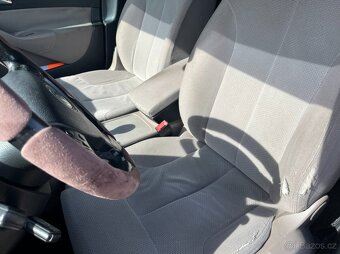 Volkswagen Passat B6 2.0TDi - 12