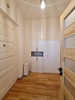 Prodej bytu 2+1 (50,5 m2), Baranova, Praha 3 - 12