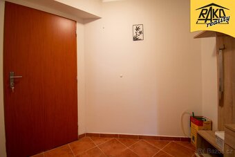 Pronájem atypického bytu 2+kk v Mladých Bukách - 12