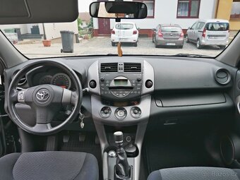 TOYOTA RAV4 - 12
