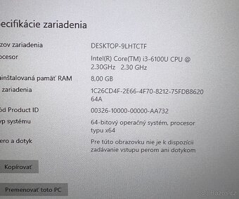 Medion Akoya / Intel i3-6100U / 8GB RAM / 256GB SSD / 17.3" - 12