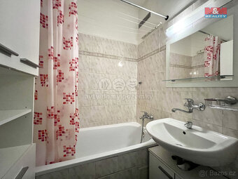Prodej bytu 3+1, 85 m², Krnov, ul. U Požárníků - 12
