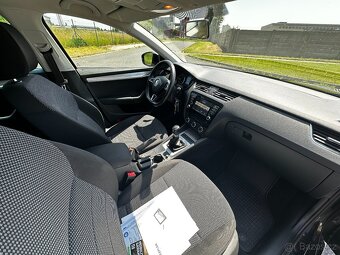 ŠKODA OCTAVIA 2.0 TDI Combi - 12