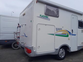 Obytné auto-Ford Transit polointegrovaný - 12