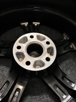 5x114,3 R17 originál Toyota RAV4 - ET 45 - 12