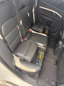 Volvo V70 2.4 D5 158kw R-design AWD automat - 12