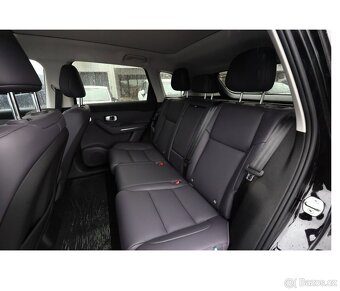 LEAPMOTOR C10 Design REeV Dojezd 975Km Nav Pan AL20 10/25 - 12