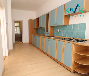 Prodej činžovního domu , 6 x byt, před rekonstrukcí – Karlov - 12