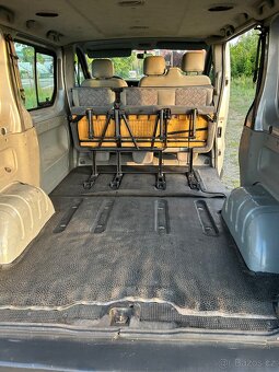 Opel Vivaro 1.9 DTI 74kw, 6 míst - 12