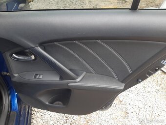 Toyota Avensis - 12