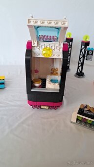 Lego Friends 41106 Koncertní vůz Pop hvězdy - 12