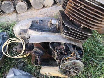 Predám motor Jawa 350/354 rok 1957 - 12