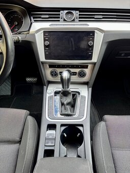 VW Passat 2.0 TDi, 110 kw, DSG, 2018, 158tkm, Comfort - 12