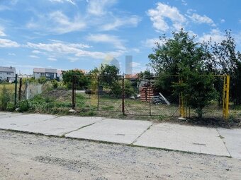 Prodej pozemku, 2053 m2, Lužice - 12